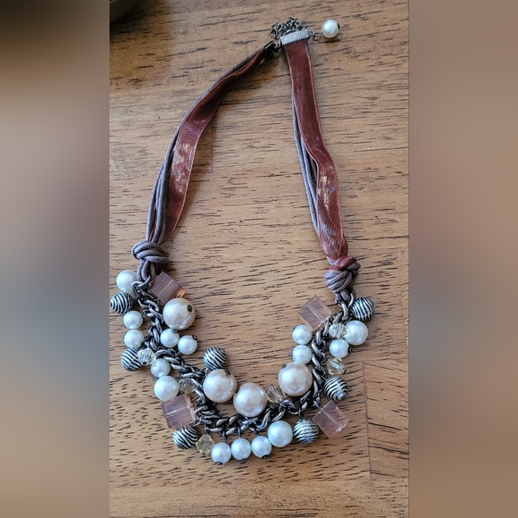 NECKLACE - Picture 1 of 4